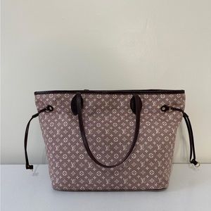 Louis Vuitton Idylle Neverfull in great condition!!!!